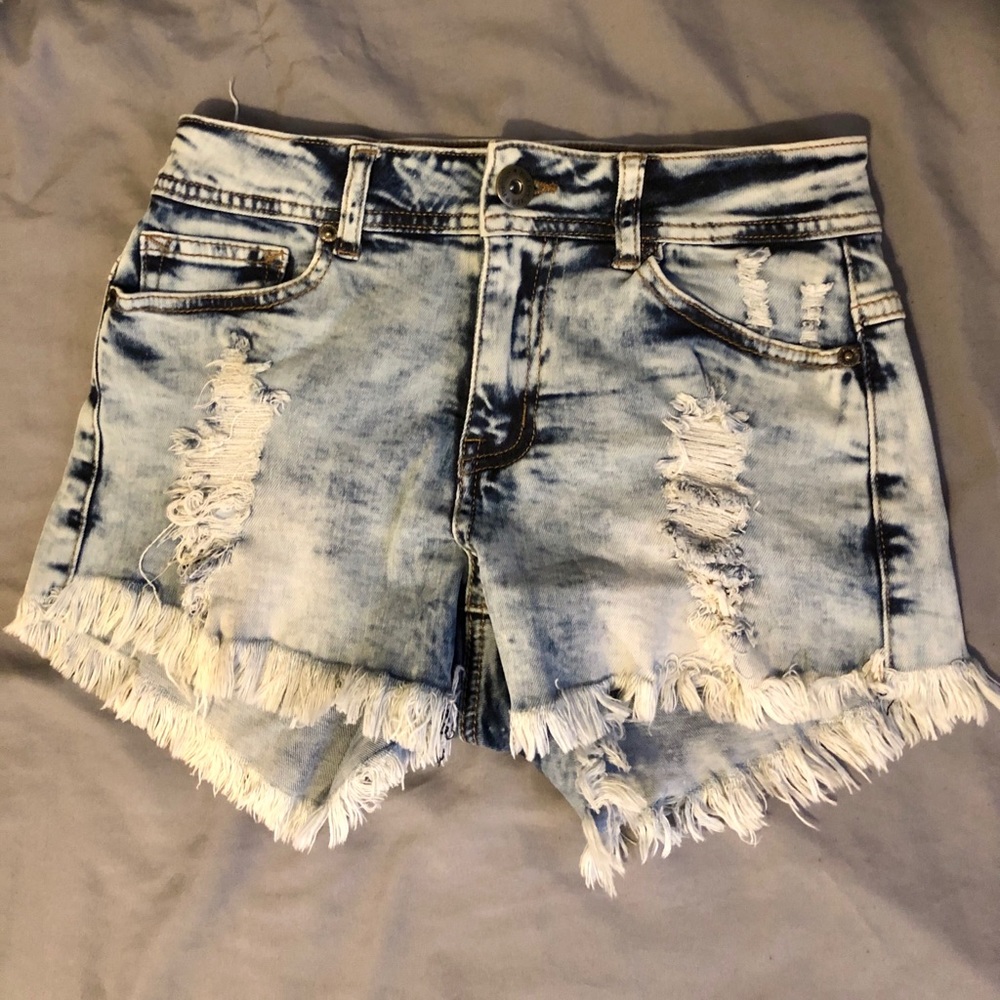 REDFOX JEANS Distressed shorts